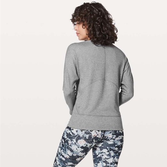 Lululemon reversible pullover crew neck - Picture 3 of 10